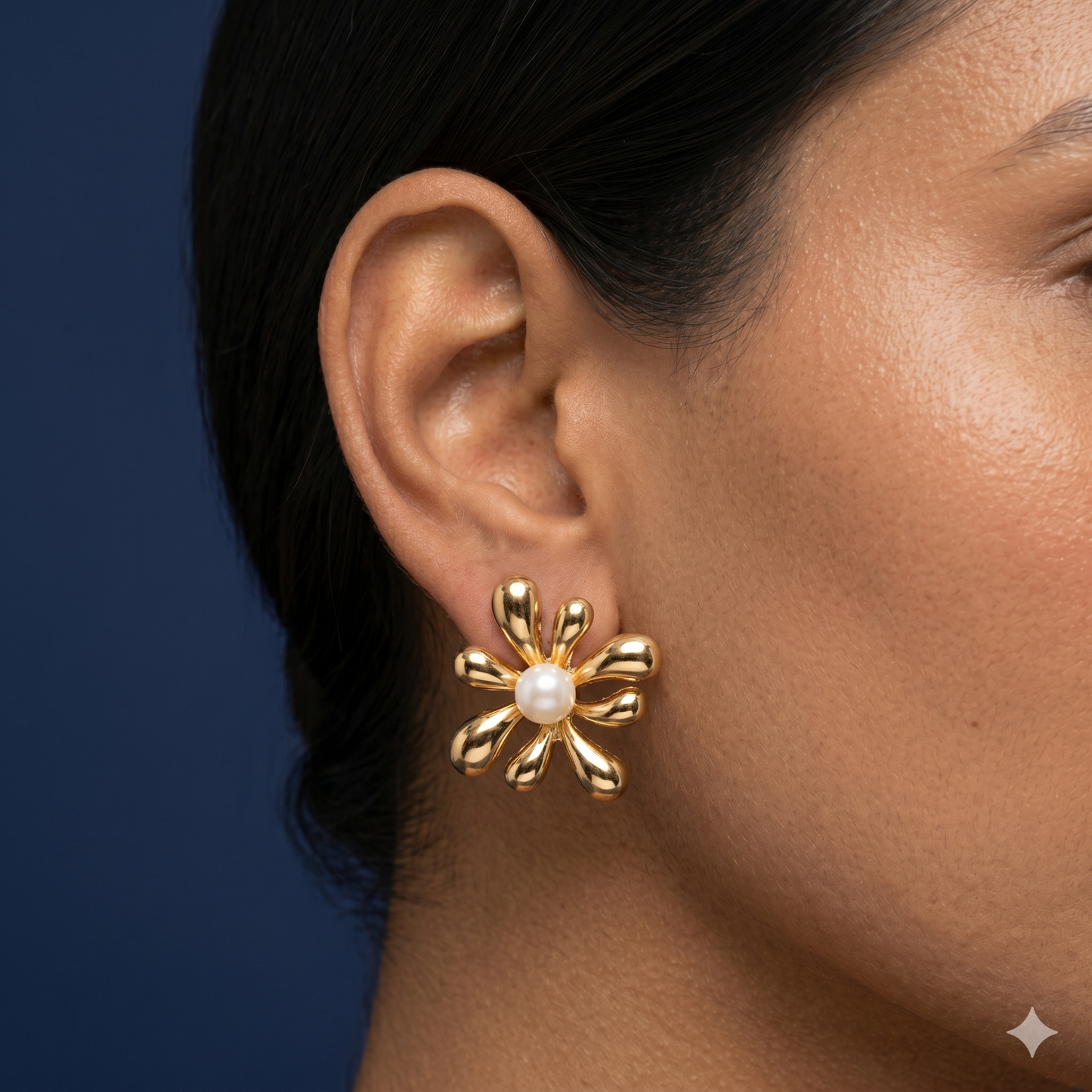 Daisy Pearl Charm Studs - TY02
