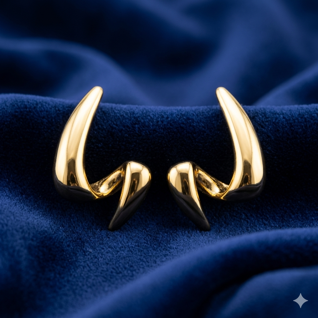 Fluid Gold Studs - TY07